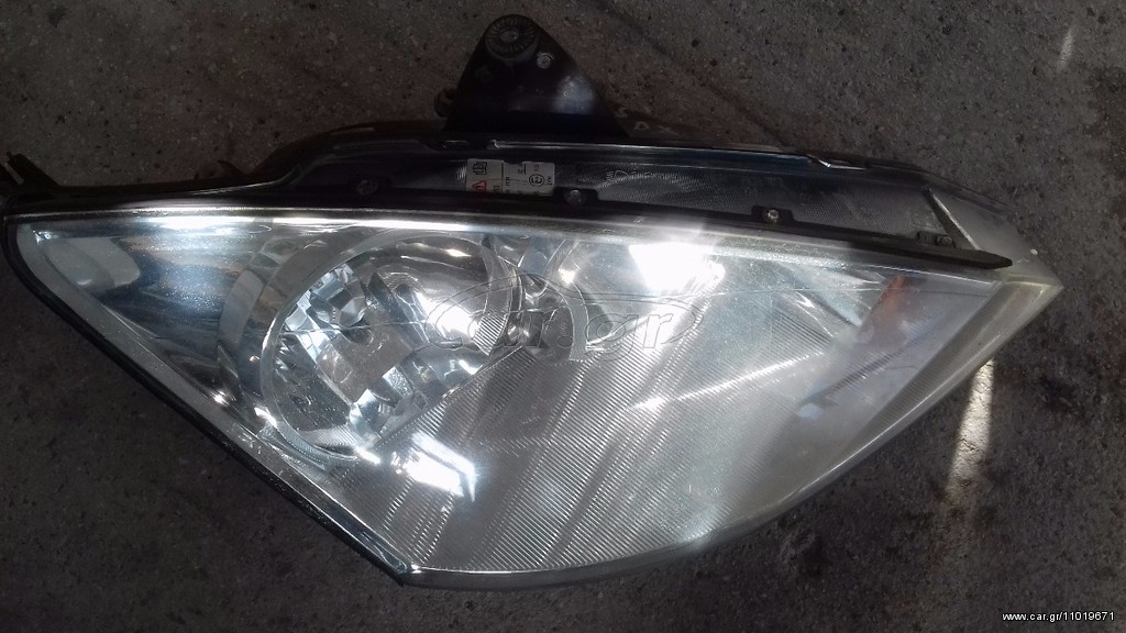 Φανάρι εμπρόσθιο Ford Focus αριστερό