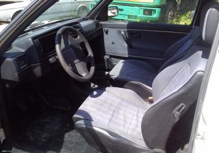 Volkswagen Golf 1986 GTI-thumb-11