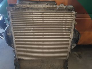 ΨΥΓΕΙΟ iNTERCOOLER ΑΠΟ ΜΑΝ ΣΕΙΡΑ ΤΡΙΑ ΤΕΣΣΕΡΑ FE ΣΕ ΑΡΙΣΤΗ ΚΑΤΑΣΤΑΣΗ Φ90 ΤΥΡ 5987