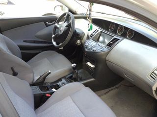 Nissan Primera 2003-thumb-3