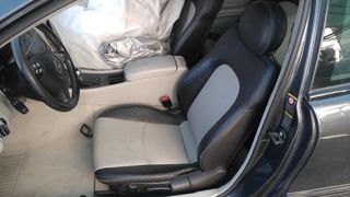 MERCEDES C200 SPORT COUPE F/L-thumb-2