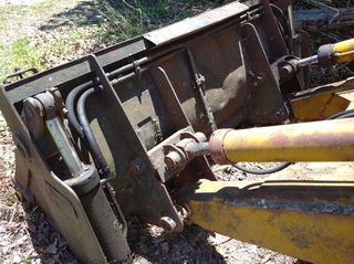 Εκσκαφέας-Φορτωτής JCB 1983-thumb-3