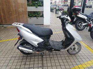 SUZUKI UE 125 ΓΙΑ ΑΝΤΑΛΛΑΚΤΙΚΑ ΚΟΜΜΑΤΙ ΚΟΜΜΑΤΙ