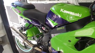 Kawasaki zx9r 2002 ανταλλακτικα