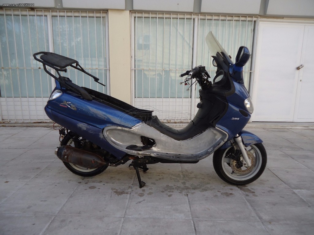 ΑΝΤΑΛΛΑΚΤΙΚΑ PIAGGIO X9