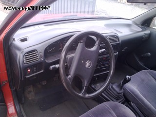NISSAN PICK UP KC D21, 4X4, 2DRS.-thumb-1