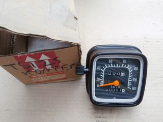 SUZUKI GT250 X7-thumb-4