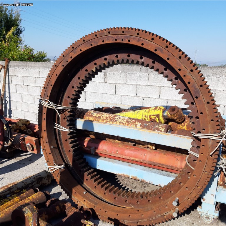 Περιστροφές Komatsu 2001
