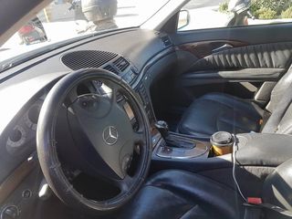 Mercedes-Benz E 270 2002 AMG LOOK-thumb-3