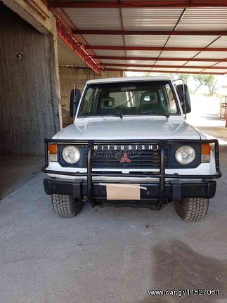 Mitsubishi Pajero '90