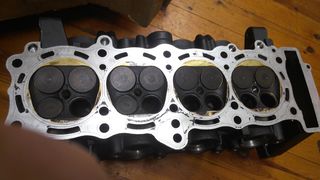 Yamaha YZF-R1 2008 κεφαλή και διάφορα ανταλλακτικά -thumb-2