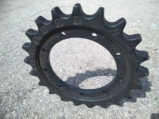Σπρόκετ για Bobcat, CAT, Gehl, Hitachi, Komatsu, Kobelco, IHI, Takeuchi, Terex, Schaeff, Yanmar, χωματουργικα μηχανηματα.-thumb-27