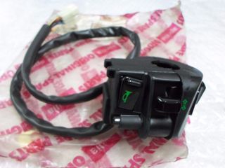 APRILIA   Διακόπτης φώτων αριστ. με καλωδίωση  AP8124173-thumb-3