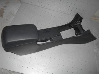 ΚΟΝΣΟΛΑ ΧΕΙΡΟΦΡΕΝΟΥ MAZDA 3 2006-2009