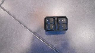 Vardakas Sotiris car parts(Opel zafira 01'-06' meriva 03'-10' astra 98'-04' diakoptis parathiron)