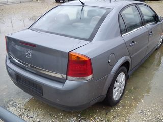 Opel Vectra  '05