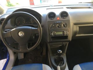 Νεκροφόρα Volkswagen 2009 Caddy Maxi-thumb-11
