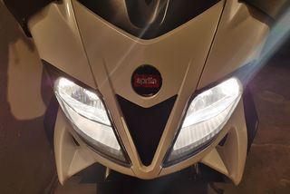 Gilera Nexus 300 2015 Aprilia Sr Max 300-thumb-7