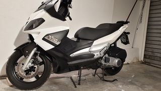 Gilera Nexus 300 2015 Aprilia Sr Max 300-thumb-4