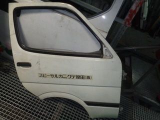 Πόρτα Εμπρός Δεξιά για TOYOTA HI-ACE (1992 - 1996) (H100) | Kiparissis - The King Of Parts