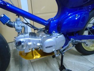 Honda Super Cub 2000 cafe racer-thumb-5