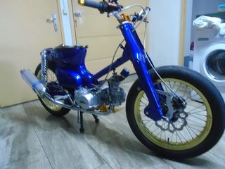 Honda Super Cub 2000 cafe racer-thumb-9