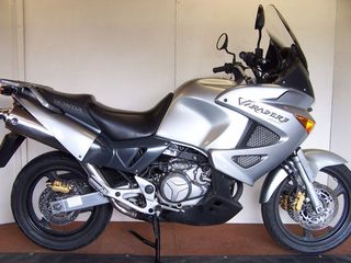 HONDA VARADERO XL1000V 2005' ΜΕ 31836km ΓΙΑ ΑΝΤΑΛΛΑΚΤΙΚΑ-thumb-3