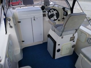 Nireus 2009 650 cabin-thumb-5