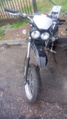 derbi senda 125 4t sm motorcycle for parts ολοκληρη μοτοσυκλετα για ανταλακτικα. κομματι κομματι . xt 125r xt125sm ybr 125 καλες τιμες!!! 