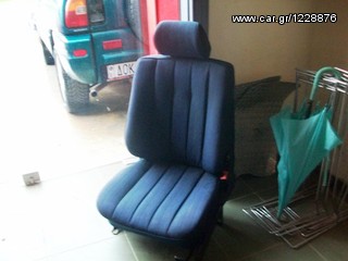 MERCEDES 124 καθισμα καθισμα συνοδηγου υφασματινο χρώματος μπλέ.