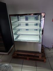 ΒΙΤΡΙΝΑ ΖΑΧΑΡΟΠΛΑΣΤΕΙΟΥ ΕΙΣΑΓΩΓΗΣ