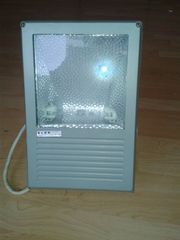 ΕΞΩΤΕΡΙΚΟΣ ΠΡΟΒΟΛΕΑΣ HQE 150 WATT