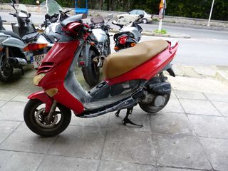 APRILIA LEONARDO 150, ΑΤΡΑΚΑΡΙΣΤΟ,  ΠΩΛΟΥΝΤΑΙ ΔΙΑΦΟΡΑ ΑΝΤΑΛΛΑΚΤΙΚΑ. ΡΩΤΗΣΤΕ ΜΑΣ.