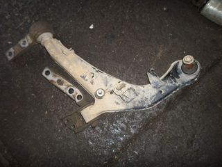 Ψαλίδι Εμπρός Αριστερό για NISSAN PRIMERA (2002 - 2007) (P12) | Kiparissis - The King Of Parts