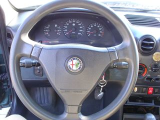 Alfa Romeo Alfa 146  '97-thumb-12