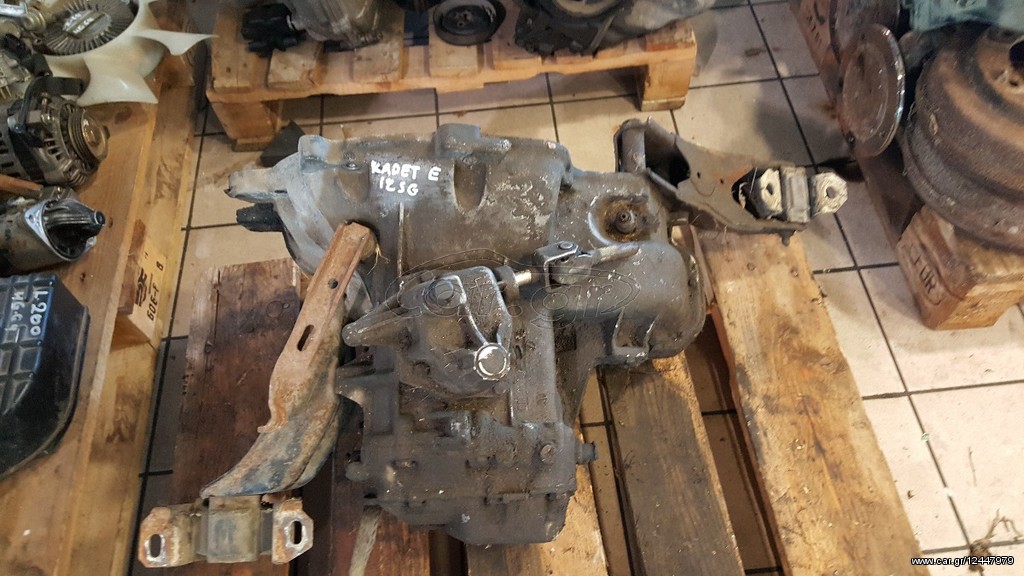ΣΑΣΜΑΝ KADETT E  12SG
