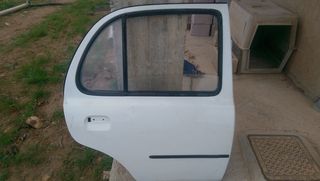 Πισω δεξια πορτα Micra 1998