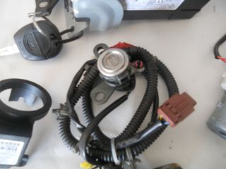  ΚΛΕΙΔΑΡΙΕΣ NISSAN ALMERA N-16 3πορτο-5πορτο-thumb-1