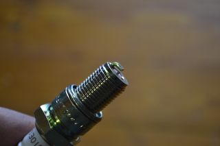 ΜΠΟΥΖΙ NGK B10EGV-thumb-2