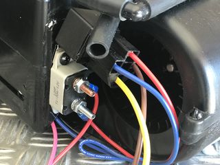 Volkswagen Beetle  '17-thumb-5