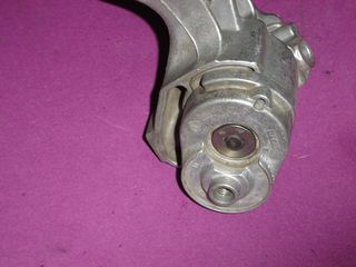ΒΑΣΗ ΣΥΜΠΙΕΣΤΗ - ΚΟΜΠΡΕΣΕΡ A/C AUDI A3 '05-/VW CADDY '03-'10/ GOLF V '03-'09 / GOLF VI '08-/ PASSAT '05-/ TIGUAN '11-/ TOURAN '03-'06  1K0260885B-thumb-1