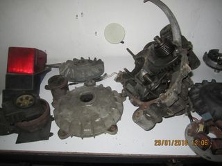 vespa px200 skeletos 200eyro-thumb-1
