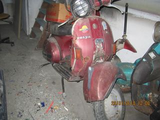 vespa px200 skeletos 200eyro-thumb-3
