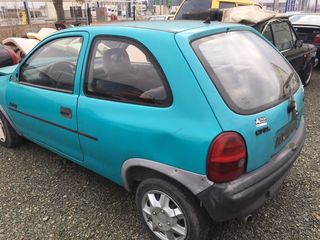Opel Corsa '96-thumb-1
