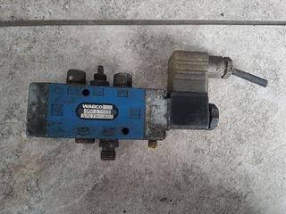 ΤΑΜΠΑΚΙΕΡΑ ΑΕΡΟΣ ΜΕ ΡΕΛΕ ΡΕΥΜΑΤΟΣ ΤΗΣ WABCO 5727000420