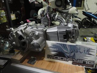 Honda C 1984 C50C (στρογγυλοφαναρο)-thumb-51
