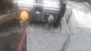 ΑΝΤΛΙΑ ΨΥΓΕΙΟΥ LIEBHERR 954 SERVO-thumb-1