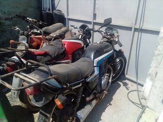 Honda CB 250  '82-thumb-1