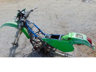 KAWASAKI KDX 250 ΓΙΑ ΑΝΤΑΛΛΑΚΤΙΚΑ ΚΟΜΜΑΤΙ ΚΟΜΜΑΤΙ / ΜΟΤΟ ΚΟΣΚΕΡΙΔΗΣ 