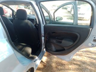 Fiat Punto 2008-thumb-6